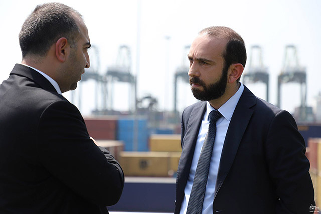 Ararat Mirzoyan together with the delegation of Armenian businessmen visited the largest port of India – Mumbai