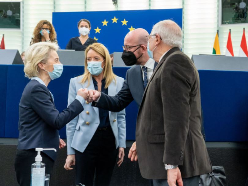 Humanity itself is killed in Bucha: top EU officials update MEPs ahead of new sanctions