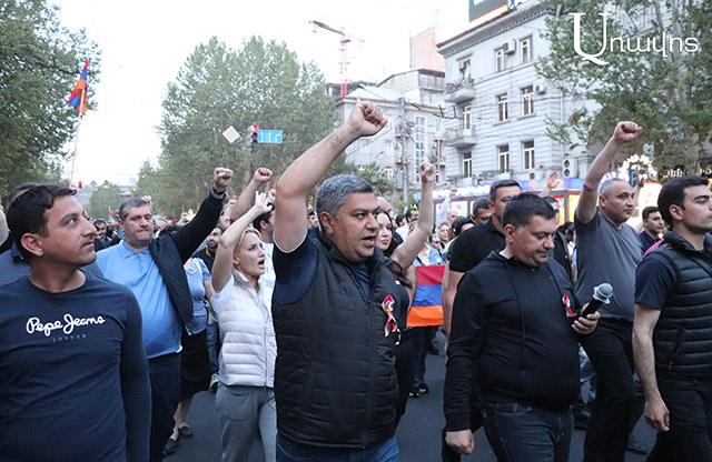 “In a few days, Nikol’s resignation will take place… Artsakh is our gate, there can be no Armenia without Artsakh”. (Photos)