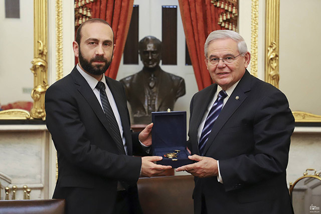 Ararat Mirzoyan highly appreciated the contribution of Bob Menendez to the adoption of the Senate resolution on the recognition of the Armenian Genocide