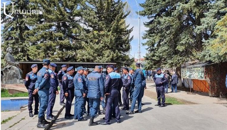 Opposition rally in Gyumri – verbal altercations and minor scuffles