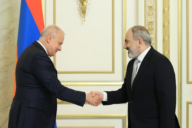 PM Pashinyan receives Russian Ambassador to Armenia