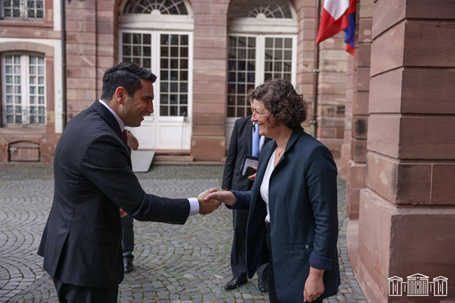 Alen Simonyan and Mayor of Strasbourg Jeanne Barseghian discussed details about Pan-Armenian and community issues