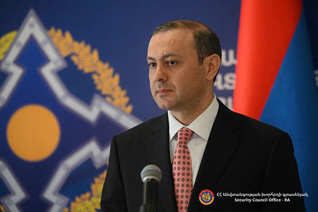 It is our expectation that the Russian Federation will provide sufficient military and military-political assistance to the Republic of Armenia so that Azerbaijan withdraws its troops from our sovereign territory: Secretary of the Security Council