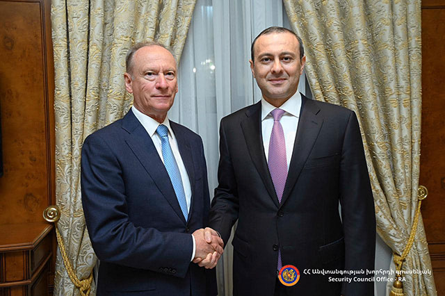 Armen Grigoryan briefed his Russian counterpart on the regional security situation, the Armenian-Azerbaijani border situation