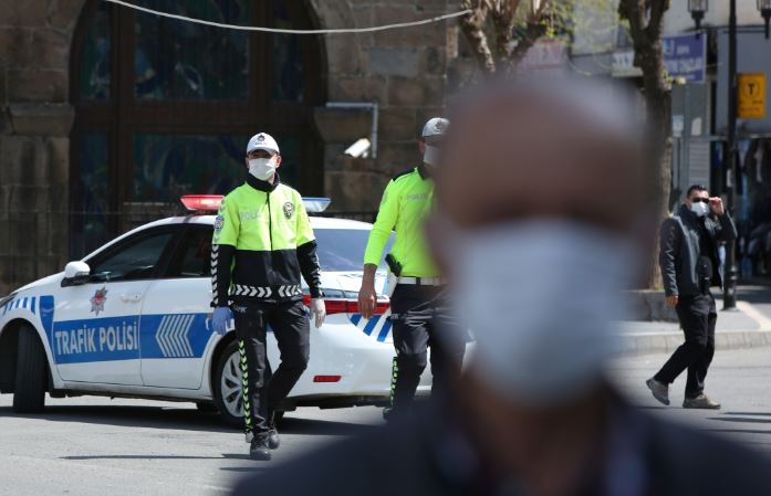 At least 9 journalists detained in Turkish city of Diyarbakır