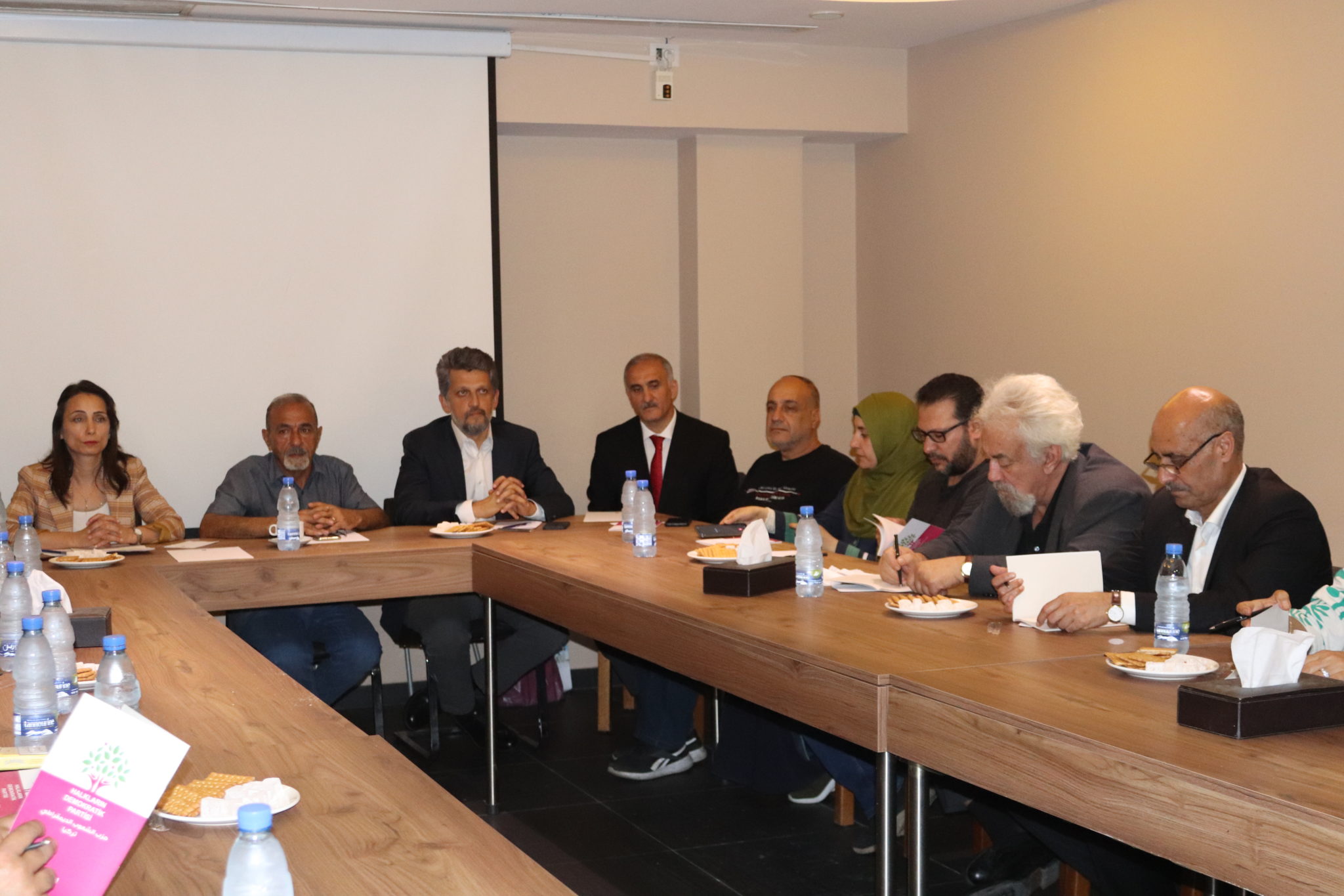 Turkish Parliamentarians Paylan, Oruc visit Beirut