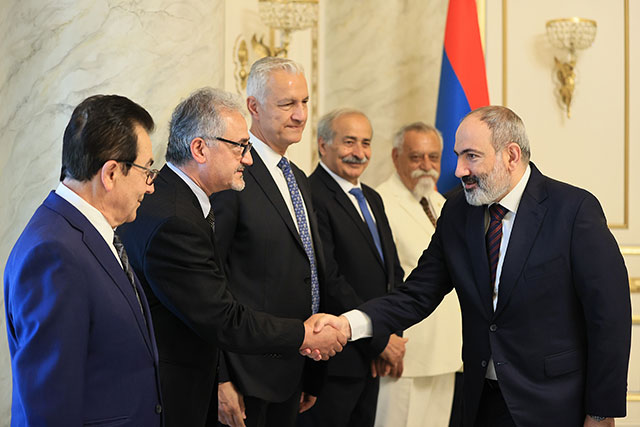 The Prime Minister received the representatives of the Central Board of Armenian Democratic Liberal Party-Ramgavar