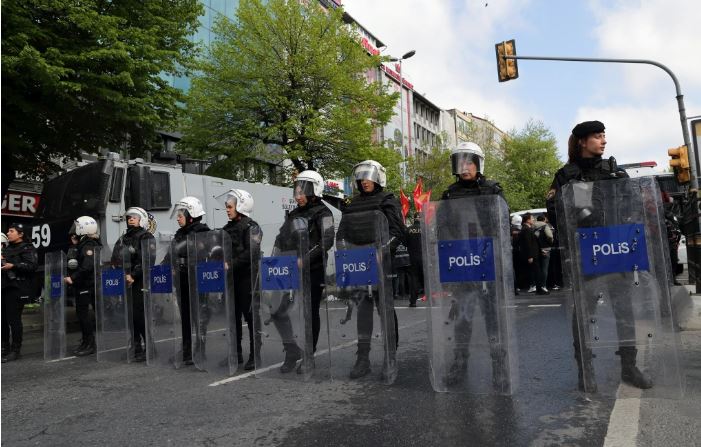 15 journalists, media worker jailed under pre-trial arrest in Turkey