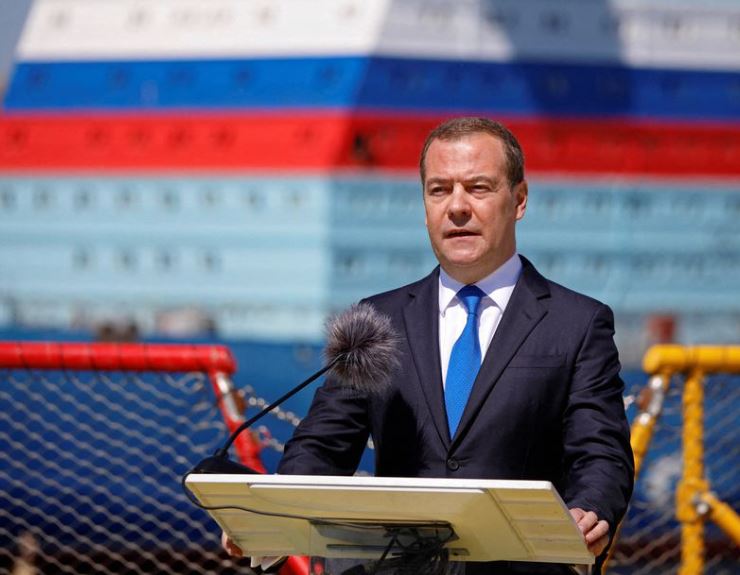 Medvedev: West’s refusal to recognise Crimea as Russian is a threat