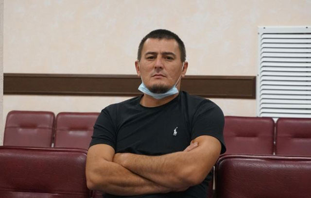 Russian authorities in Crimea order journalist Vilen Temeryanov held for 2 months on terror charges