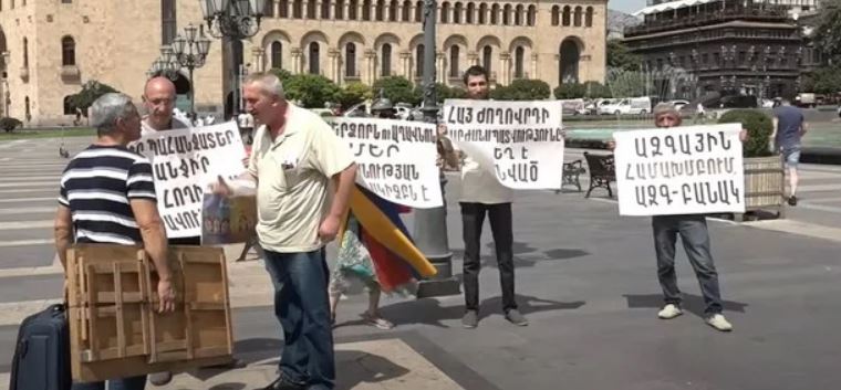 “Should we show that we are demanding or not? If we don’t show it, does the world really care that you are demanding?”: Demonstration for Aghavno and Berdzor