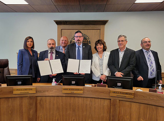 David Babayan Participated in the Ceremony of Signing the Declaration of Friendship Between the Cities of Martouni and Glendale