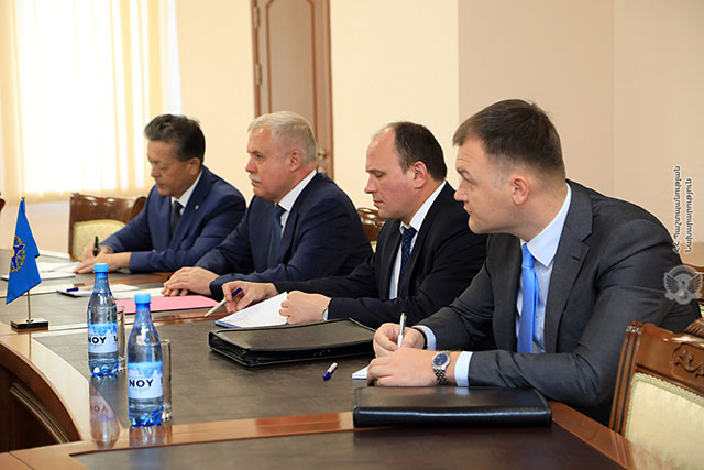 Тhe Chief of Staff of the RA Armed Forces Edward Asryan met with the Secretary General of the CSTO, Stanislav Zas