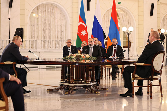 Pashinyan, Putin, Aliyev agree to discuss and resolve all issues on the basis of sovereignty, territorial integrity and inviolability of borders