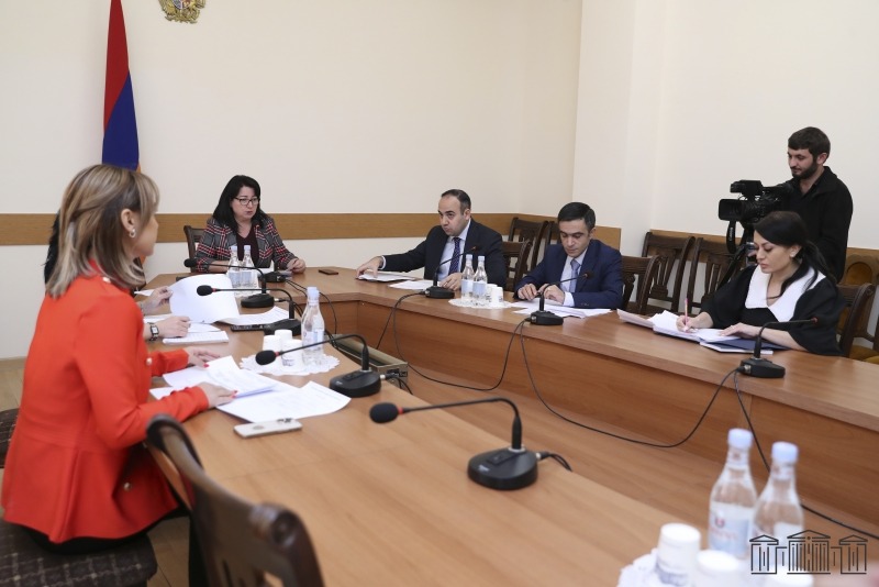 Government Proposes Amendments to Law on State Benefits: The parent of a child up to 2 years old will continue to receive the allowance even if she returns to work