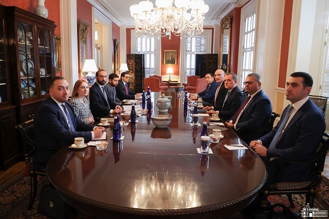 Armenian, Azerbaijani Foreign Ministers holding meeting in Washington