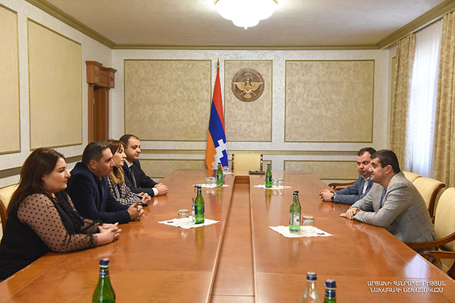 President Arayik Harutyunyan received the official delegation of the “Prosperous Armenia” Party