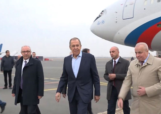 Sergey Lavrov arrives in Armenia for CSTO meeting (Video)