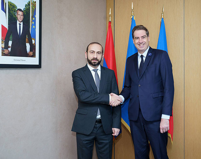 The possible participation of the French side in various economic and investment programs implemented in Armenia was discussed
