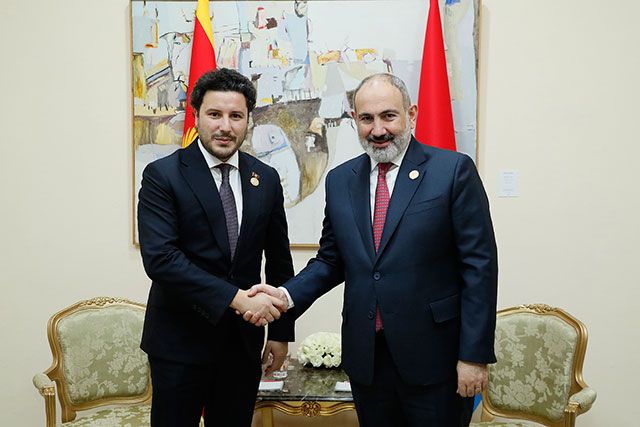 Nikol Pashinyan and Dritan Abazović discussed issues related to the expansion of relations between Armenia and Montenegro.