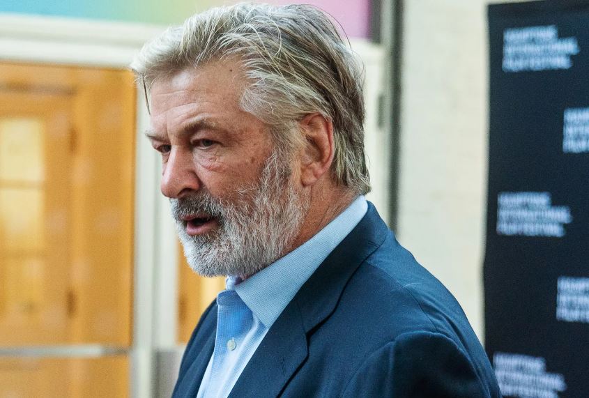 Alec Baldwin to be charged with involuntary manslaughter over Rust shooting