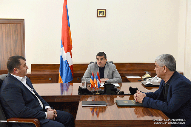 Arayik Harutyunyan introduced the new Secretary of the Security Council to the staff of the SC