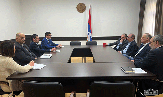 Artsakh Foreign Minister Meets with Former Foreign Ministers of Armenia and Artsakh