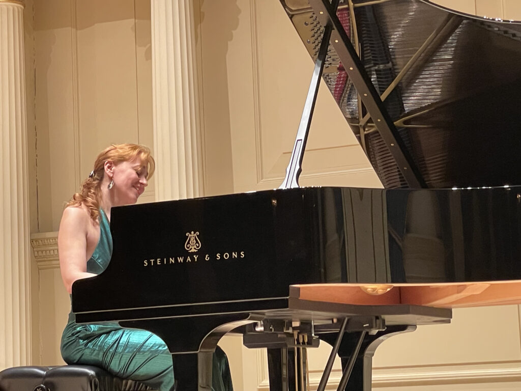 Kariné Poghosyan brilliantly introduces Folk Themes at Carnegie Hall