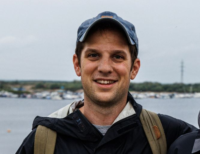 CPJ, media organizations, and partners call for release of US journalist Evan Gershkovich
