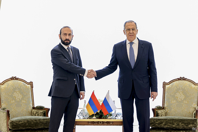 The tête-à-tête meeting between the Foreign Ministers of Armenia and Russia