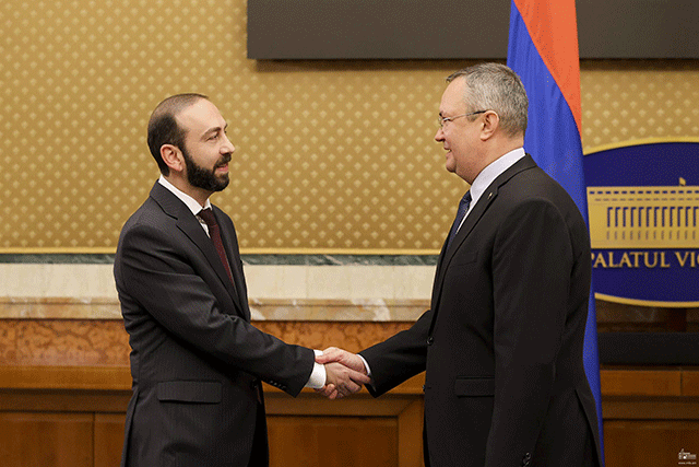 Ararat Mirzoyan and Nicolae Ciucă also exchanged views on regional issues