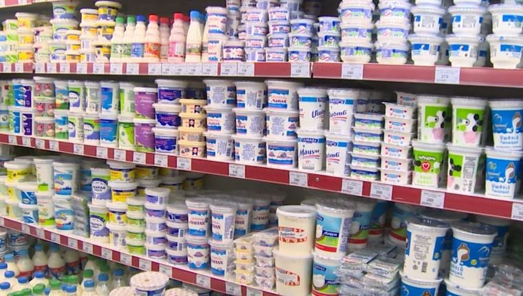 Russian Ban On Dairy Imports From Armenia Takes Effect