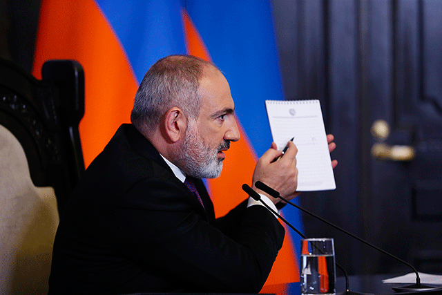 “Read the Constitution of the Republic of Armenia. it is not a long but meaningful document, the reading of which is useful for everyone”-Pashinyan