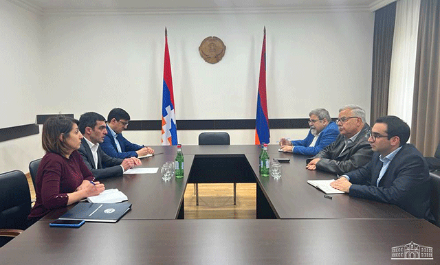 Artsakh Foreign Minister Receives Senior Staff Members of ARF Dashnaktsutyun