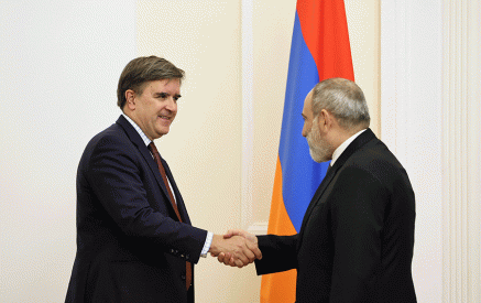 Nikol Pashinyan receives the delegation of the US State Department