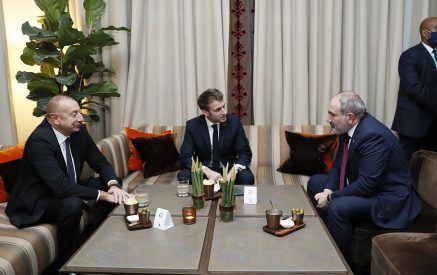 Macron promises “diplomatic initiative” to try to lift the blockage of the Lachin corridor