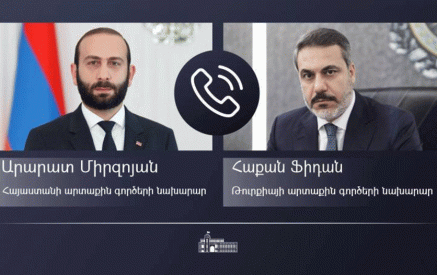 Ararat Mirzoyan had a phone conversation with Minister of Foreign Affairs of Turkey