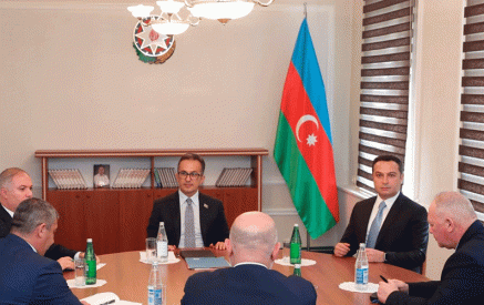 Baku, Stepanakert Hold First Talks After Azeri Offensive