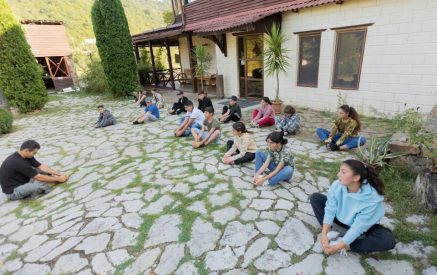 EU-funded project in Armenia organises camp for children from mine-affected families