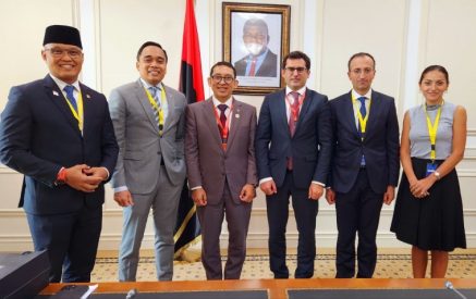 Delegation led by Hakob Arshakyan meets with Head of Indonesian delegation at Inter-Parliamentary Union