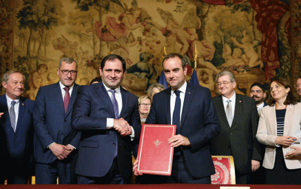 Documents on bilateral cooperation were signed in the Ministry of the Armed Forces of France