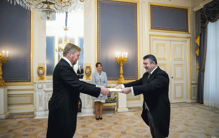 Ambassador of Armenia Viktor Biyagov presented his credentials to Willem-Alexander, King of the Netherlands