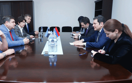 The sides touched upon the issues of the process of democratic reforms in Armenia, the Armenian-Estonian bilateral agenda, as well as the Armenia-EU partnership