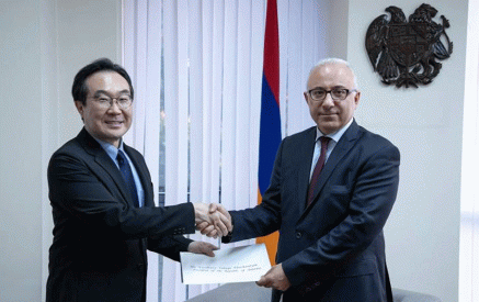 The newly appointed Ambassador of the Republic of Korea handed over the copy of his credentials to the Deputy Foreign Minister of Armenia
