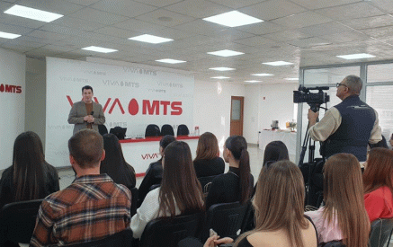 Important contribution to the professional development of young people: A new phase of the educational program “Viva University” has started