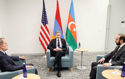 Armenian, Azerbaijani Foreign Ministers to meet in US in January
