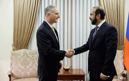 Ararat Mirzoyan and Louis Bono discussed regional security issues