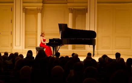 Kariné Poghosyan wows a sold-out crowd on Valentine’s Day