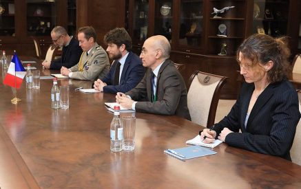 The ongoing progress of cooperation in the defence sector was discussed